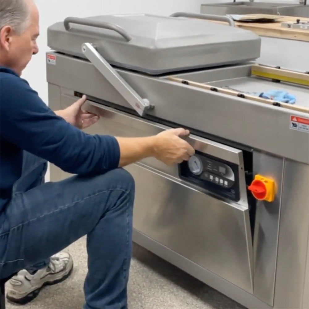Removing front panel from Vac610.