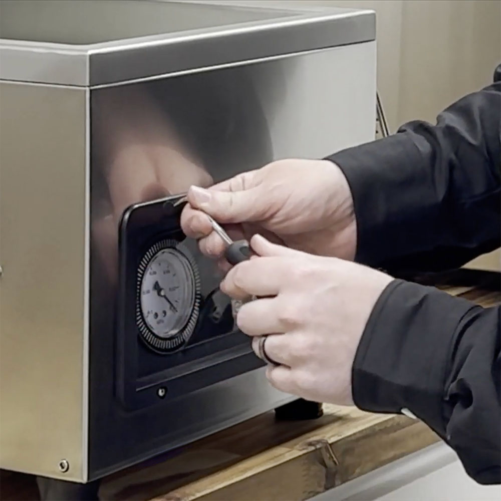 Replace Analog Gauge 110-50A - Step 1