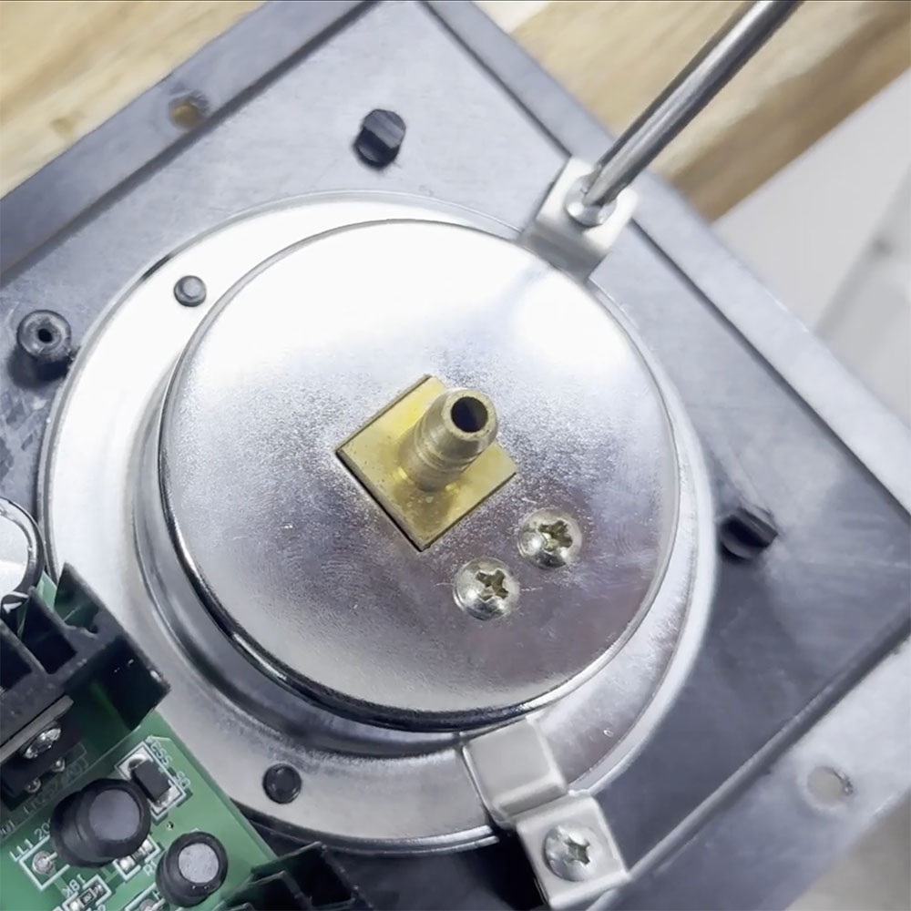Replace Analog Gauge 110-50A - Step 8